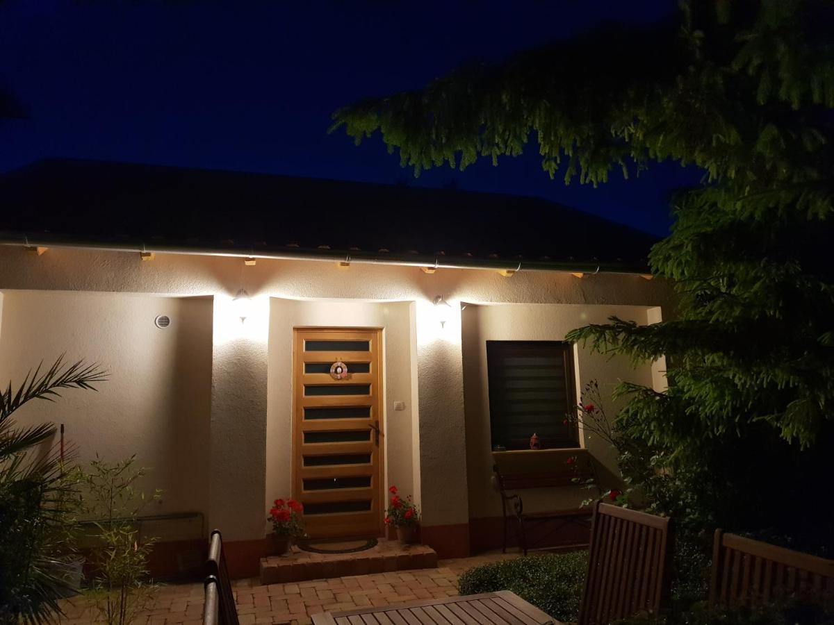 Fuered Deluxe Garden Apartment بالاتونفوريد المظهر الخارجي الصورة
