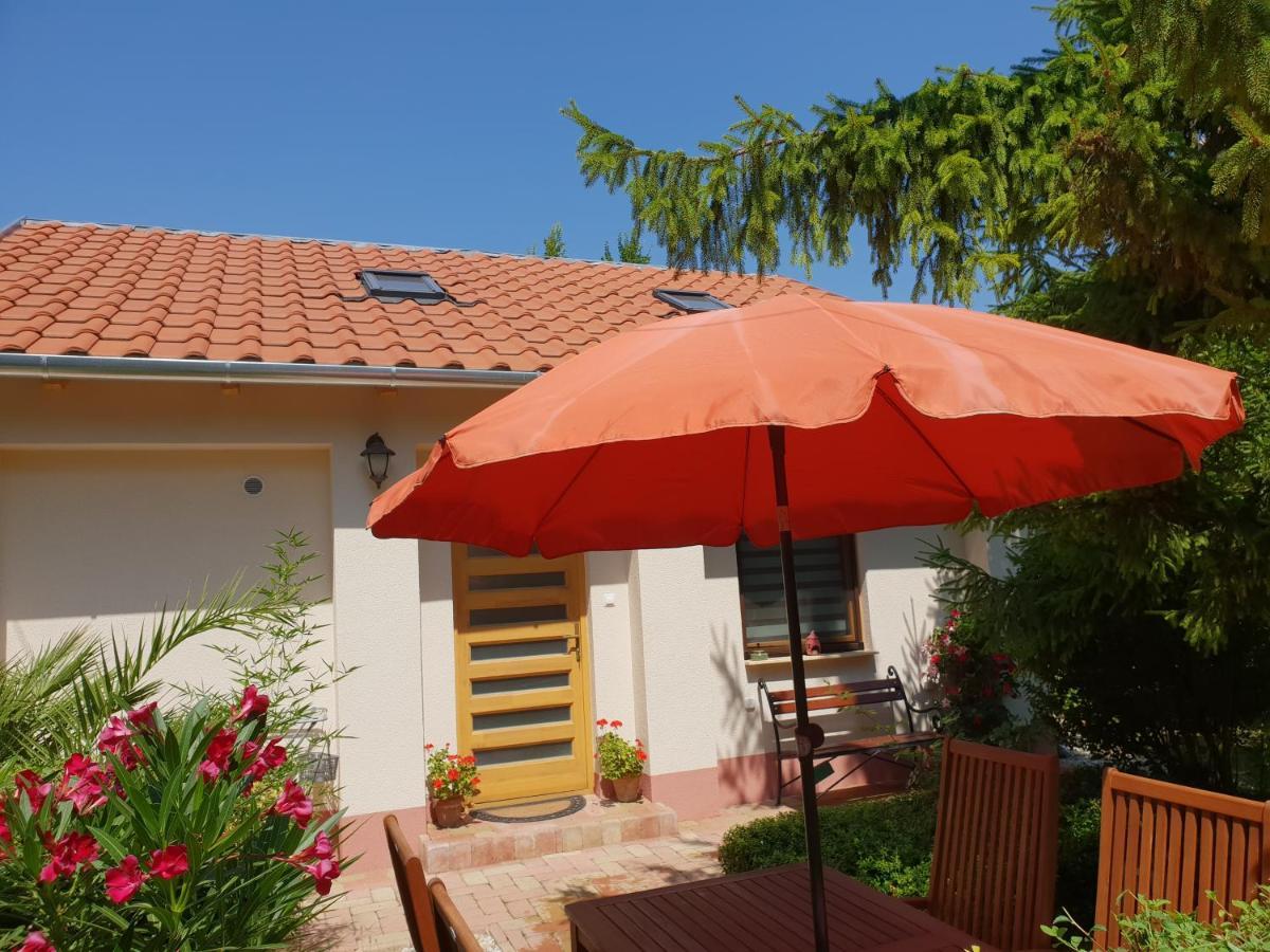 Fuered Deluxe Garden Apartment بالاتونفوريد المظهر الخارجي الصورة